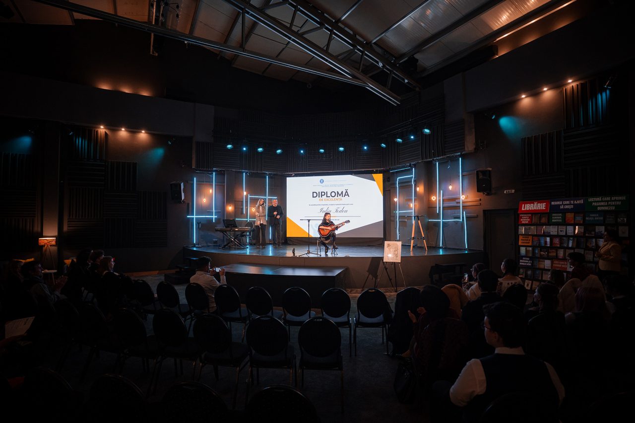 Gala identitatii nationale - Mures-464 https://romaniasesimte.ro/wp-content/uploads/2025/11/Gala-identitatii-nationale-Mures-464-1280x852.jpg