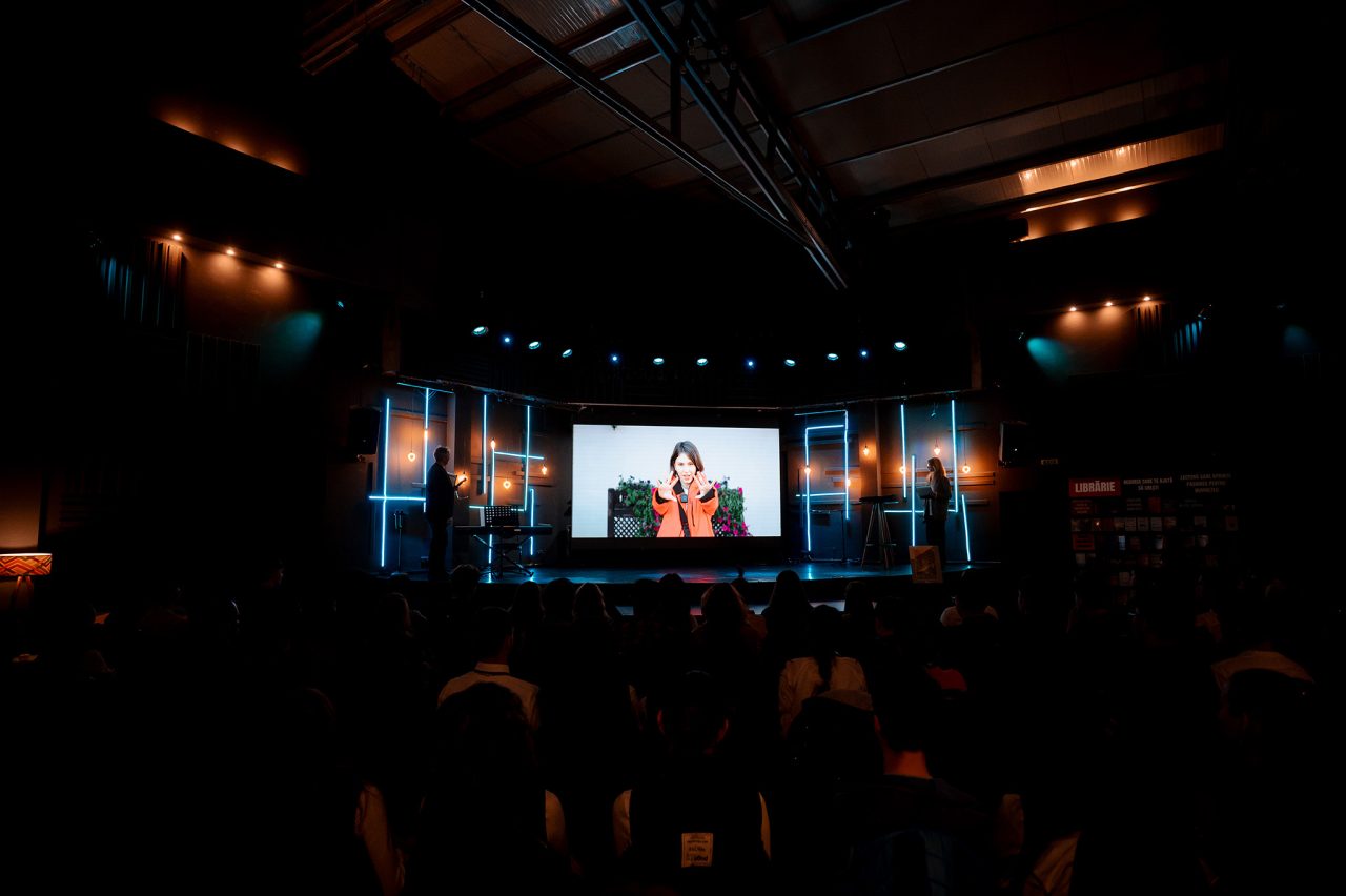 Gala identitatii nationale - Mures-74 https://romaniasesimte.ro/wp-content/uploads/2025/11/Gala-identitatii-nationale-Mures-74-1280x852.jpg